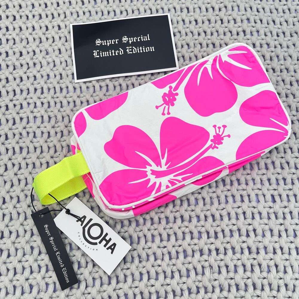 Aloha Collection• SUPER SPECIAL LIMITED EDITION Dopp Kit in Hana Hou Neon Pink
